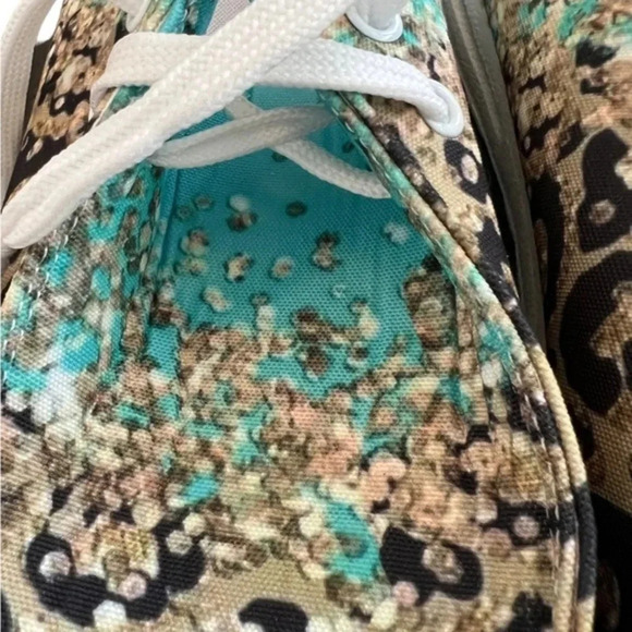 Leopard Print Turquoise Slip On Canvas Comfort Shoes New 9.5 - Picture 7 of 7